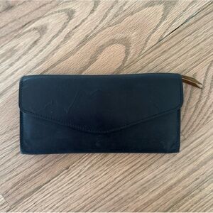 Able Black and Brown Leather TriFold Wallet